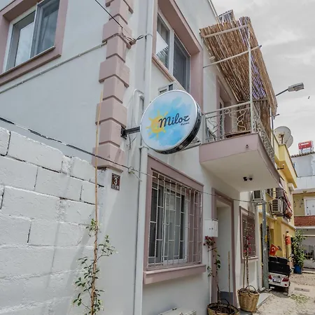 Miloz ホテル